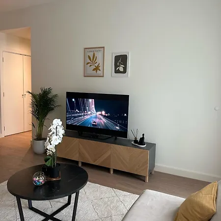 Alpha Lux - Galerija Mall View - Na Vodi Appartement *